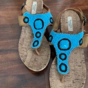 Vera Wang Sandals Size 10 Tan With Turquoise and Brown Beading/Stones